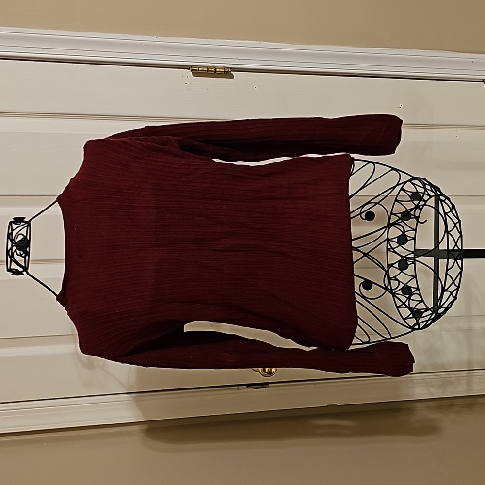 Sweater - Picture 3 of 4